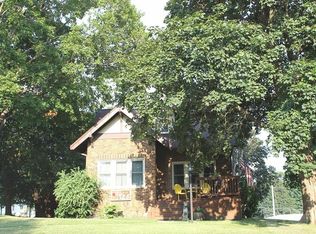 725 S Clark St, Forest City, IA 50436