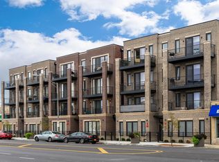 6035 W North Ave #1E, Oak Park, IL 60302