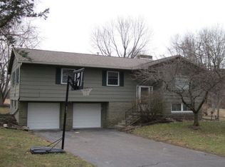 37 Suburban Dr, Elmira, NY 14845