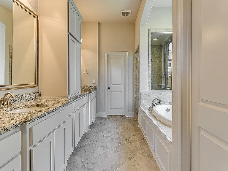 3021 Avondale Colony — Photo 13