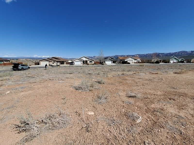 1st image of 725 Geralds Way