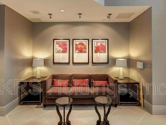 2nd image of 1645 International Dr Unit 123