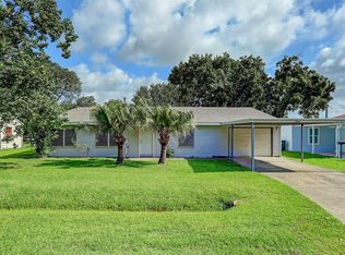 406 Wisteria St, La Marque, TX 77568