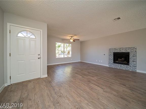 5th image of 408 Monmouth Ct