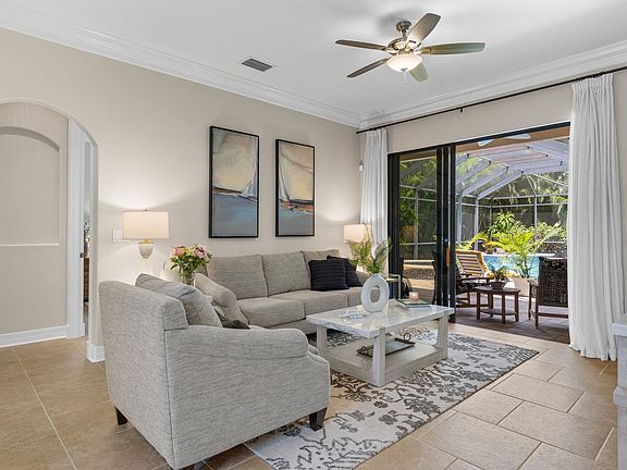 4th image of 8796 Tropical Ct