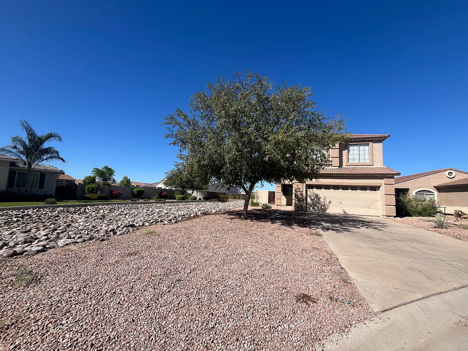 3 bed, 2.5 bath, 1365 sqft, $1,850 — Photo 2