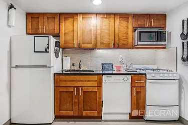 Rented by (Legacy) Elegran