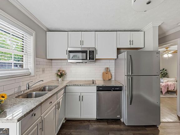 5th image of 21 Delmont Dr NE #3