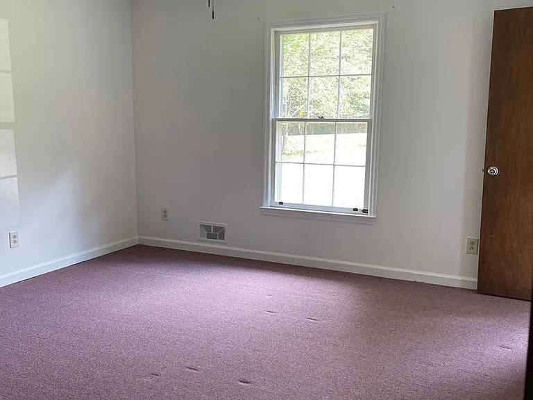 1180 Robinhood Rd — Photo 22