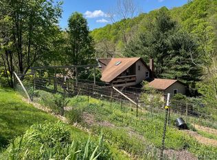 428 Moody Run Rd, Fairmont, WV 26554