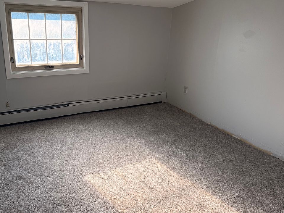 1st image of 3651 Eaton Brook Rd #5