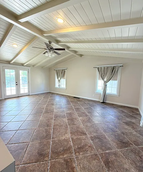 705 Orchard Ave — Photo 4