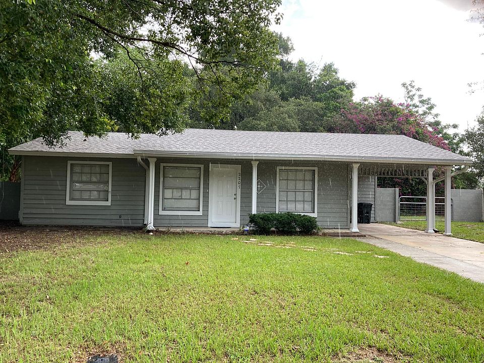 2207 Mitch Ct East Sanford