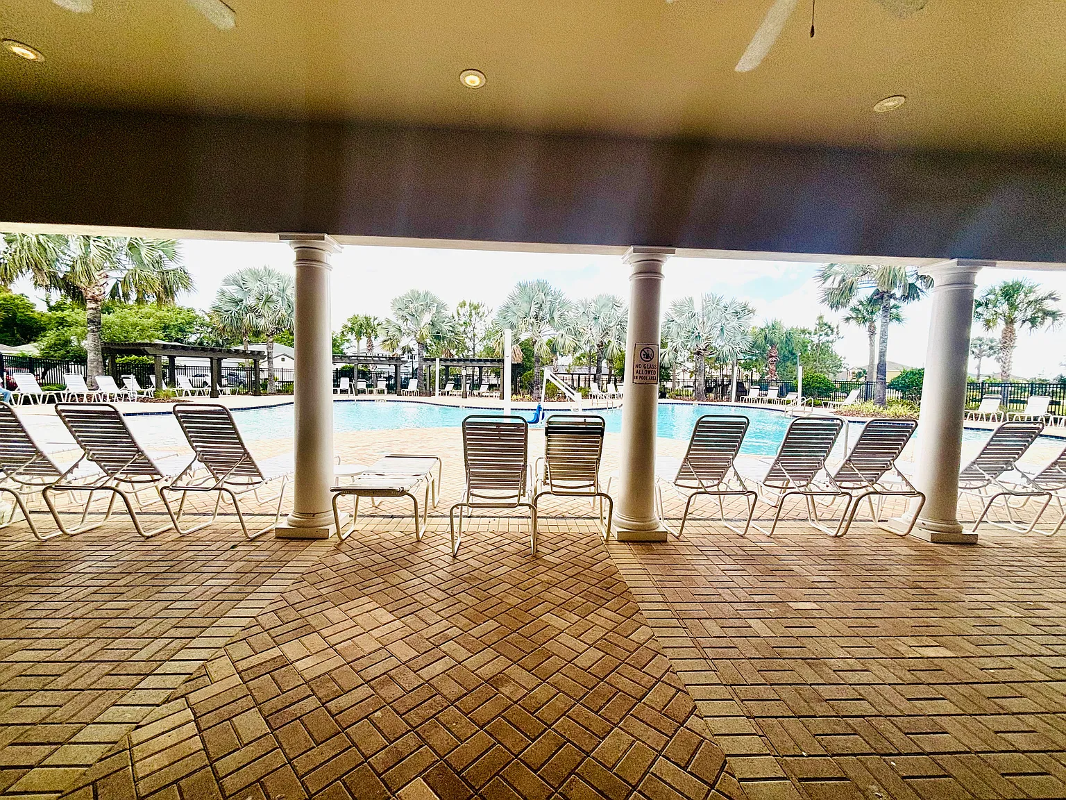 5 bed, 2607 sqft, $3,500 — Photo 2