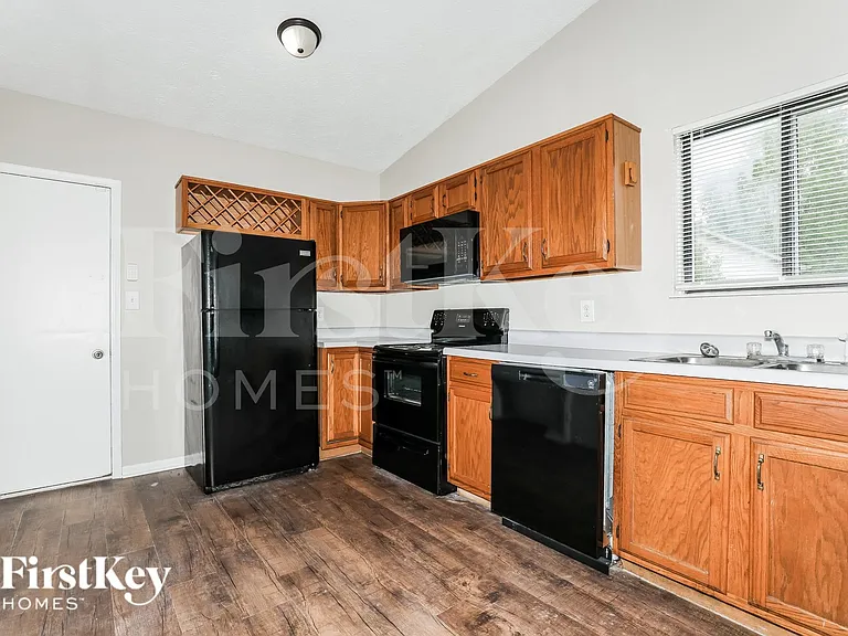 3022 Kyle Ct — Photo 7