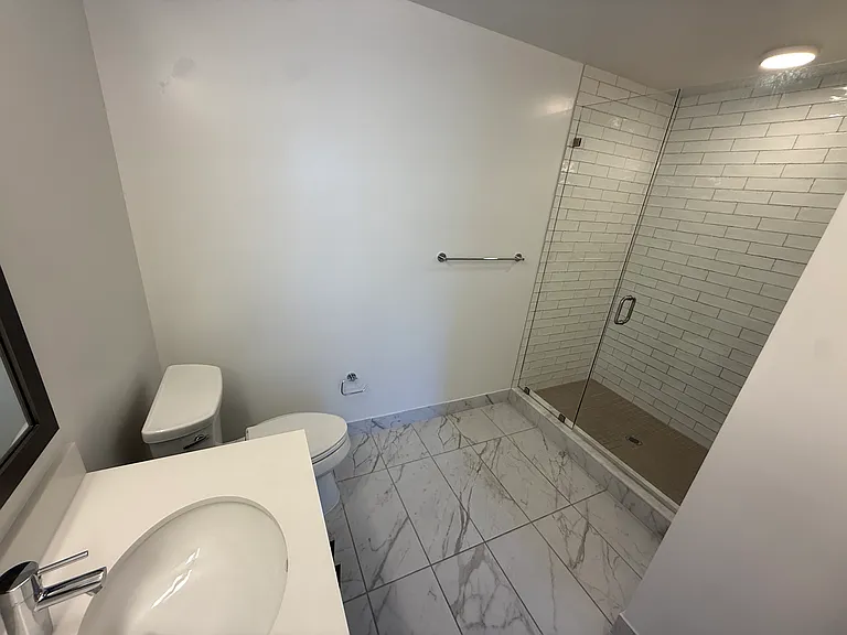2505 NE 193rd St #310 — Photo 8