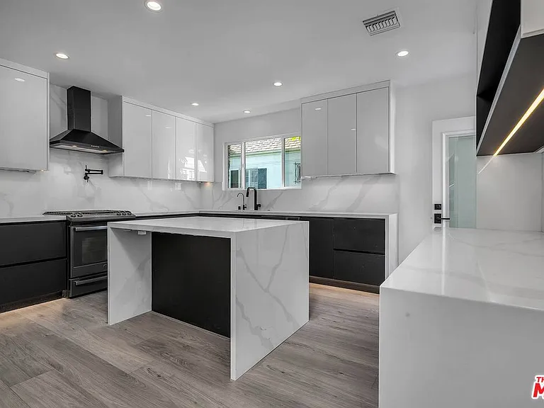 9345 W Olympic Blvd — Photo 5