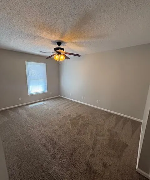 118 W Victoria Ct #D — Photo 4