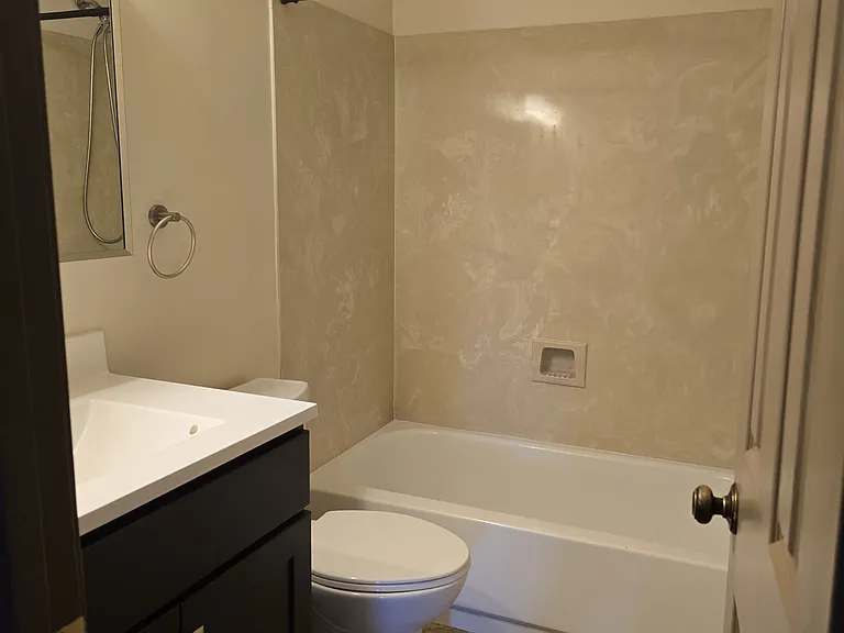 1812 Clearview Pkwy #2 — Photo 3