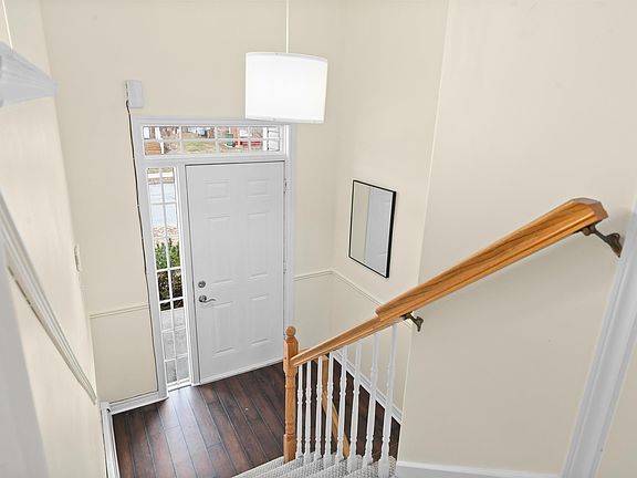 3rd image of 36 Stratford Way