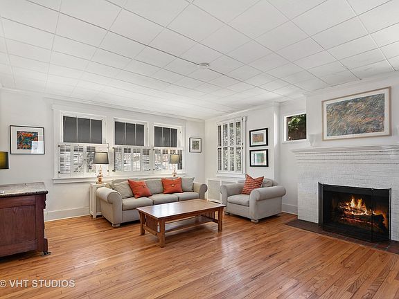 3rd image of 2707 Lawndale Ave