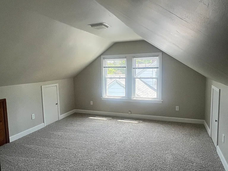 56 Winston Dr — Photo 13