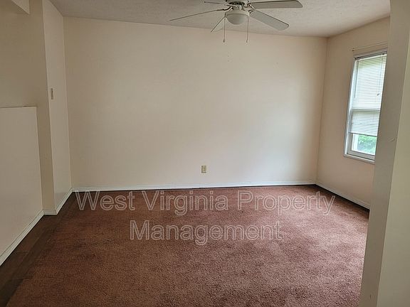 3rd image of 49 Astor Ln #A