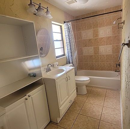 5th image of 1054 Neely St