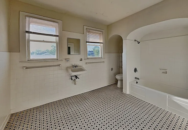 2904 W Chestnut St #3 — Photo 7