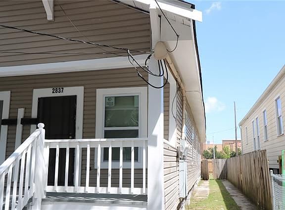 2nd image of 2837 Louisiana Ave