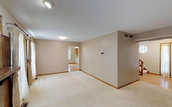 5th image of 18 Berkshire Ct