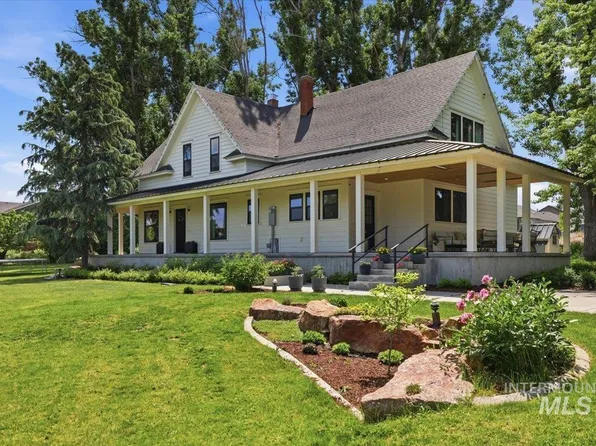 1811 W Greenhurst Rd, Nampa, ID 83686