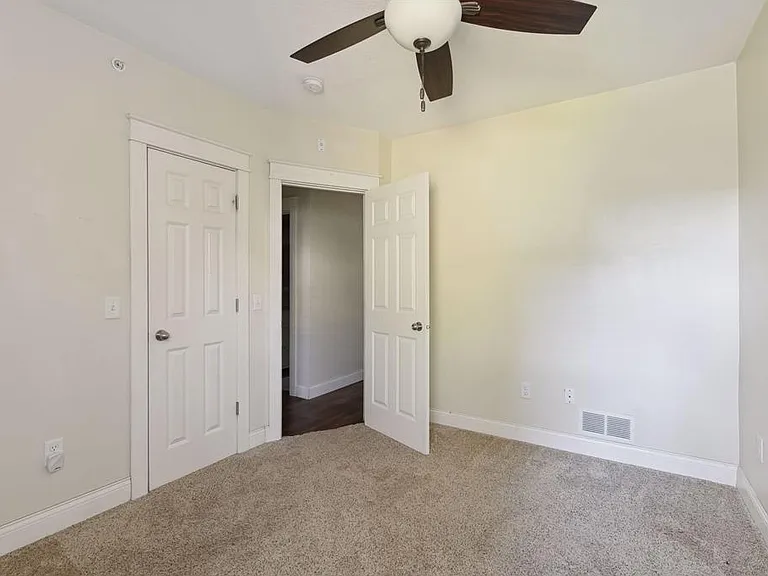3245 Hennepin Ave #1 — Photo 4