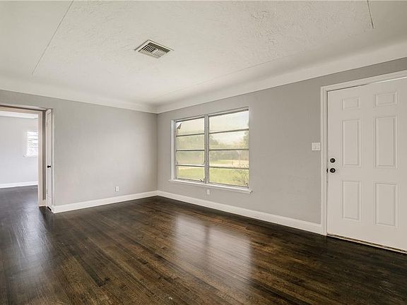 5th image of 6219 21st Ave N