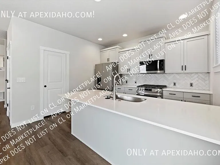 4256 W Topeka St — Photo 18