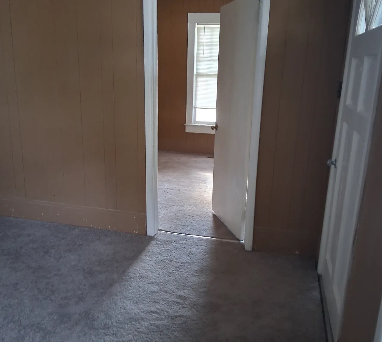 3 bed, 936 sqft, $895 — Photo 4