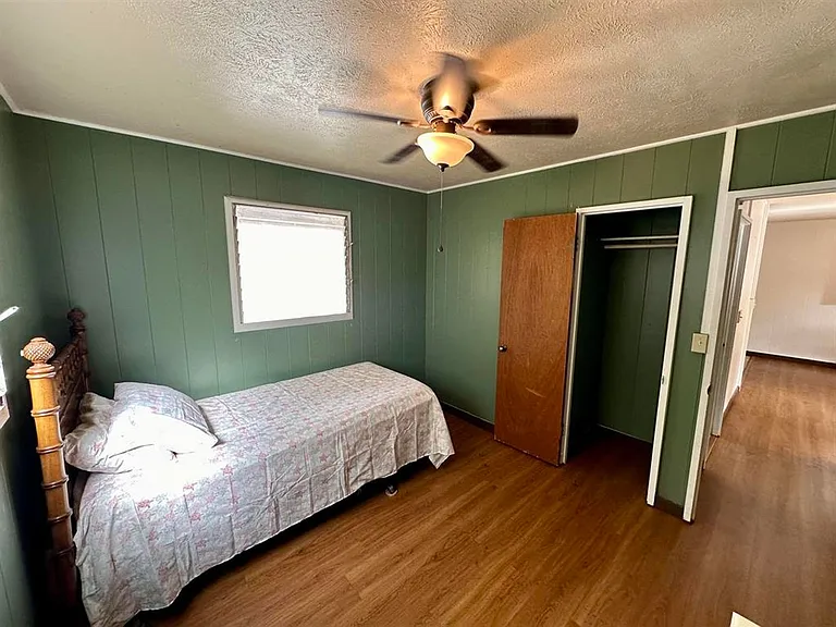 390 Auhana Rd — Photo 15