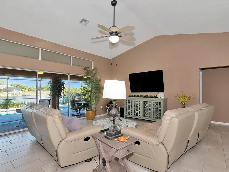 15564 Ruston Cir — Photo 15