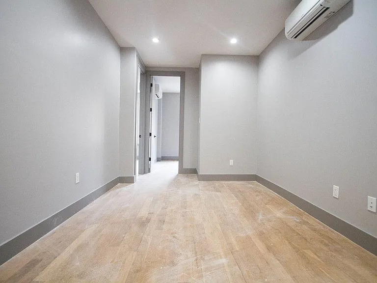 1716 Woodbine St #2RLX — Photo 7