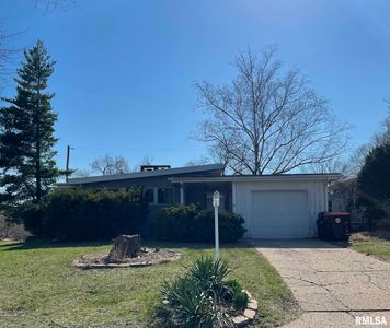 4519 N Bournedale Dr, Peoria, IL, 61614