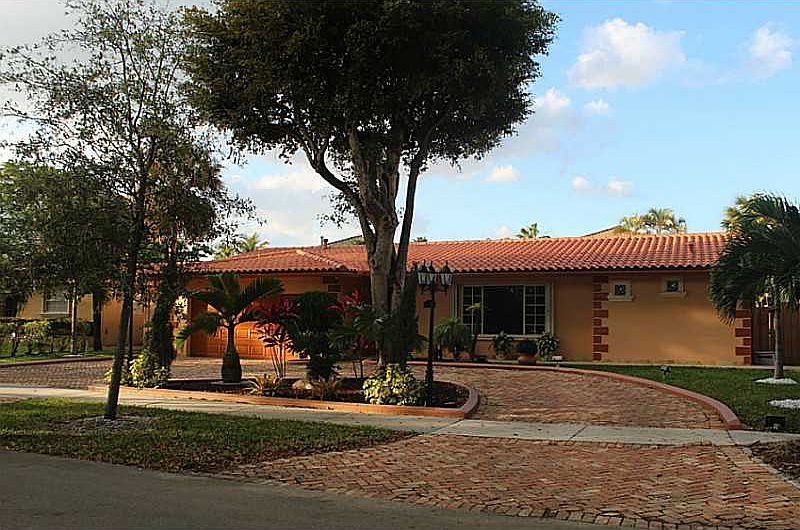1st image of 7263 Loch Ness Dr