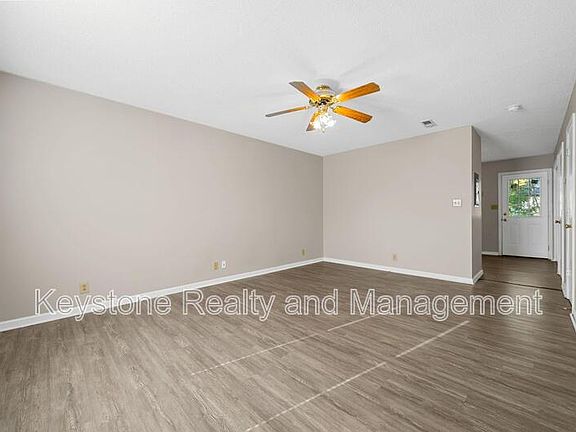 3rd image of 3280 Tower Dr APT C