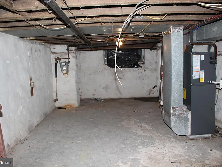 5654 Appletree St — Photo 13