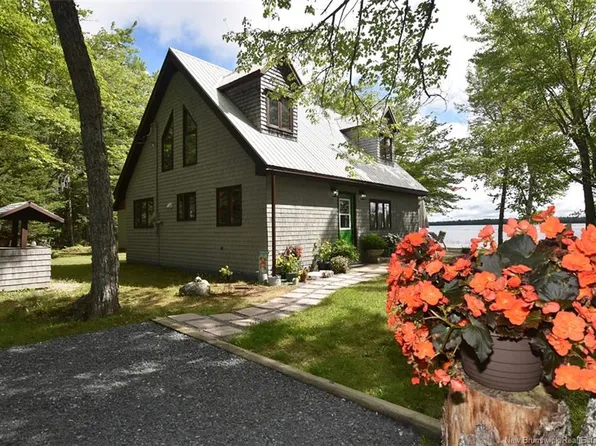 83 Russell Bell Ln, Prince William, NB E6K 3Y1