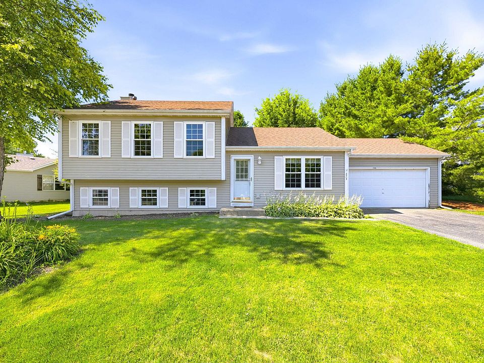 1st image of 873 Oak Ridge Ln