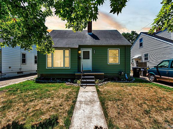 4th image of 18766 Kingsville St