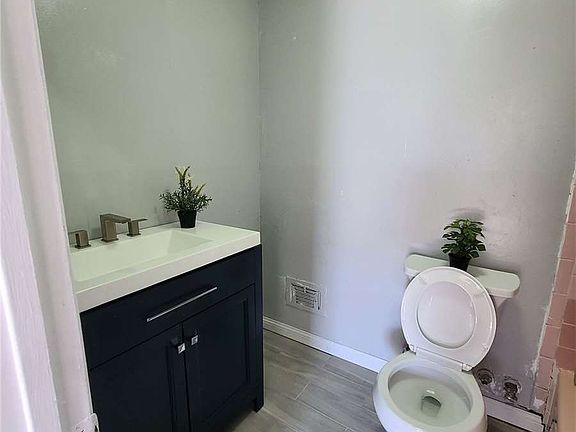 5th image of 57-11 226th St #2