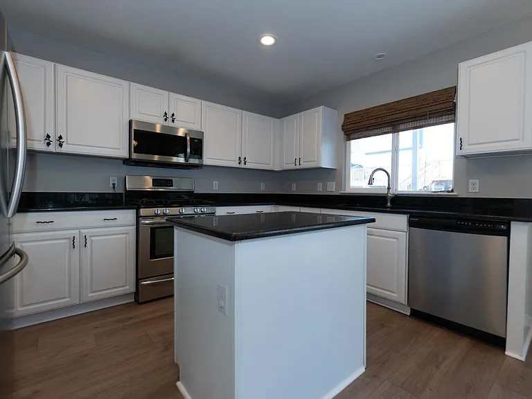 9869 Bathurst Way — Photo 7