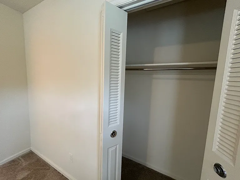 Beechwood Apartments — Photo 17
