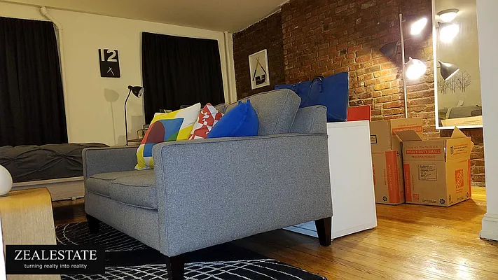 Rented by ZealEstate Group Inc | media 23